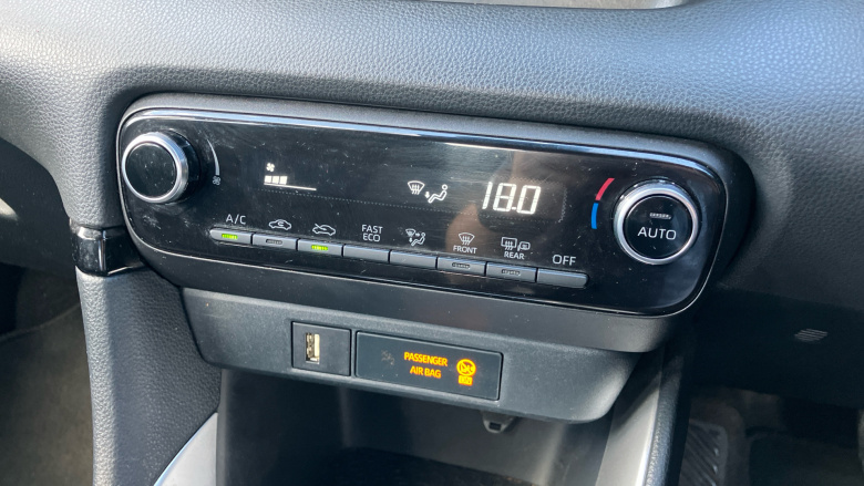 Toyota Yaris 1.5 Hybrid Icon 5dr CVT Hybrid Hatchback